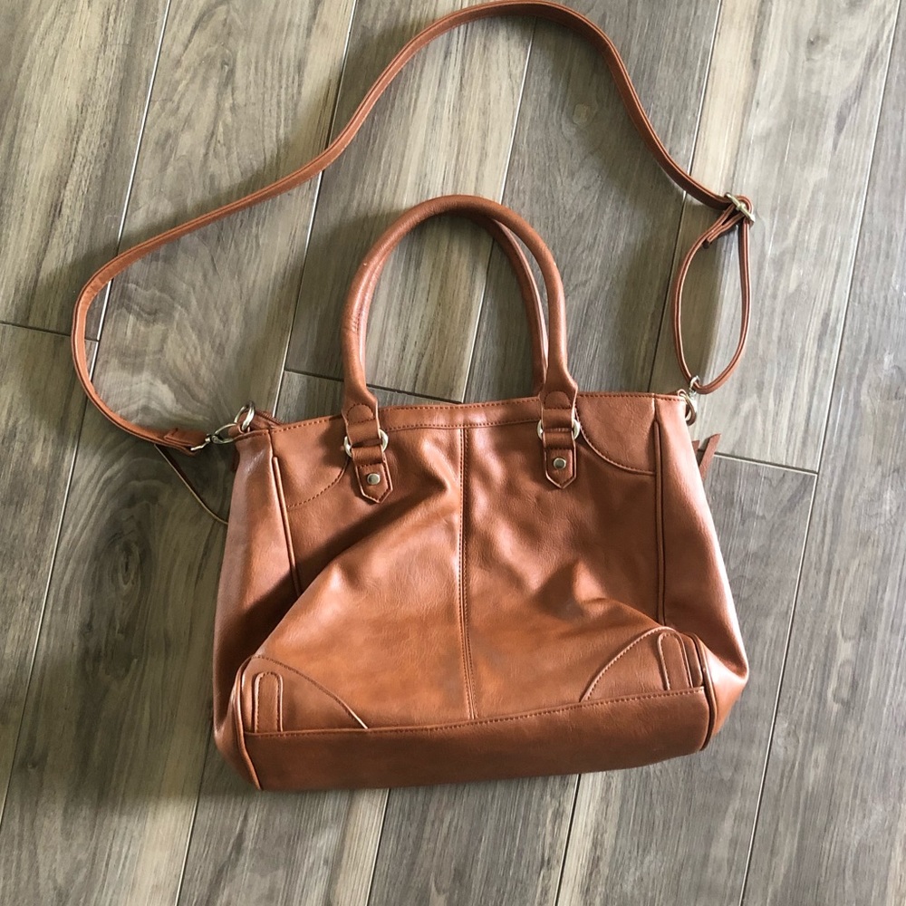 Tan leather purse with fringe